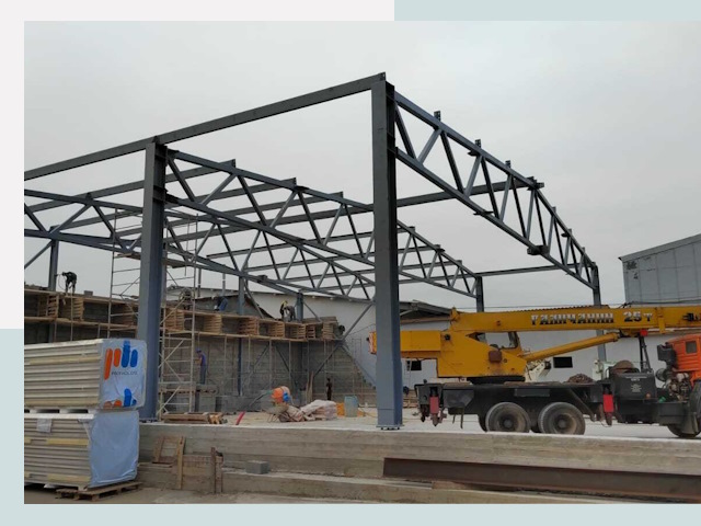 Строительство цехов в Северске